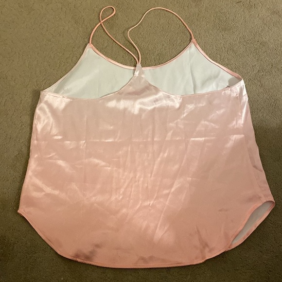 VICTORIA’S SECRET LIGHT PINK‎ SATINY CAMISOLE - Picture 8 of 10